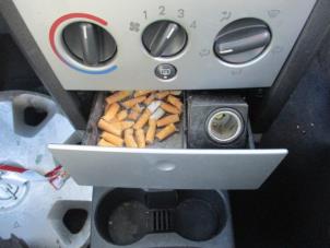 Begagnade Askkopp, fram Opel Meriva 1.6 16V Pris € 20,00 Marginaltabell erbjuds av Boekholt autodemontage B.V