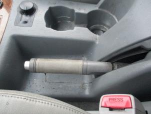 Używane Mechanizm hamulca recznego Hyundai Terracan 2.9 CRDi 16V Cena € 65,00 Procedura marży oferowane przez Boekholt autodemontage B.V