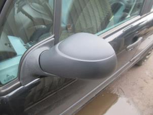 Używane Lusterko zewnetrzne lewe Citroen C3 (FC/FL/FT) 1.4 Cena € 35,00 Procedura marży oferowane przez Boekholt autodemontage B.V