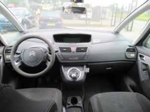 Używane Przewód spiralny poduszki powietrznej Citroen C4 Picasso (UD/UE/UF) 1.6 16V VTi 120 Cena € 50,00 Procedura marży oferowane przez Boekholt autodemontage B.V