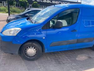 Begagnade A-stolpe, skydd, vänster Peugeot Partner (GC/GF/GG/GJ/GK) 1.6 HDI 75 16V Pris € 15,00 Marginaltabell erbjuds av Boekholt autodemontage B.V