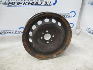 Gebruikte Velgen set Fiat Punto II (188) 1.4 16V Prijs € 80,00 Margeregeling aangeboden door Boekholt autodemontage B.V