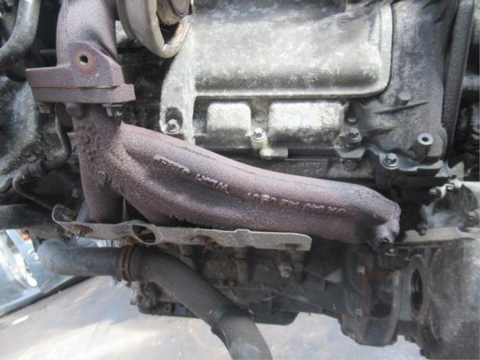 Tubulure d'échappement d'un Mercedes-Benz A (W169) 2.0 A-180 CDI 16V 5-Drs. 2004