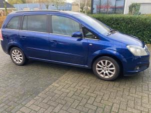 Usagé Démarreur Opel Zafira (M75) 2.2 16V Direct Ecotec Prix € 29,00 Règlement à la marge proposé par Boekholt autodemontage B.V