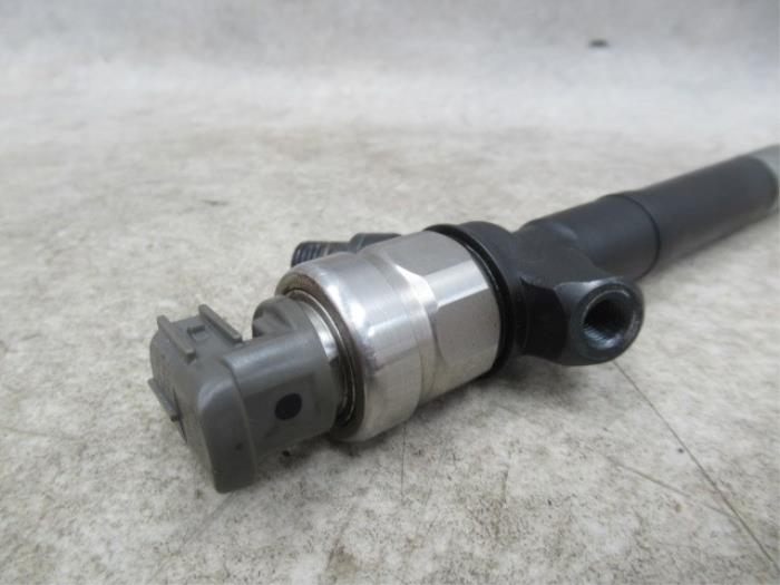 Insprutare (diesel) från en Toyota Avensis Wagon (T25/B1E) 2.0 16V D-4D-F 2008
