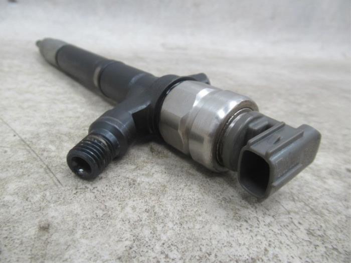 Insprutare (diesel) från en Toyota Avensis Wagon (T25/B1E) 2.0 16V D-4D-F 2008