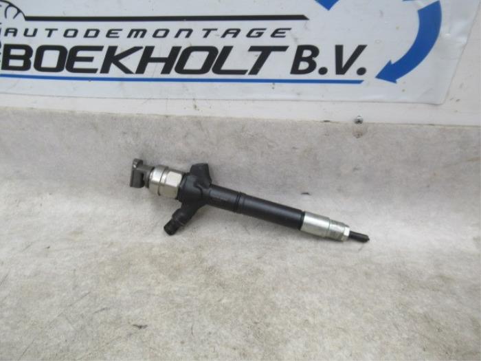 Insprutare (diesel) från en Toyota Avensis Wagon (T25/B1E) 2.0 16V D-4D-F 2008