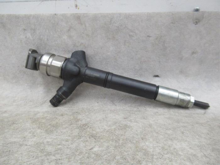 Insprutare (diesel) från en Toyota Avensis Wagon (T25/B1E) 2.0 16V D-4D-F 2008