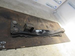 Usagé Support boîte de vitesse Daihatsu Gran Move 1.6 16V Prix sur demande proposé par Boekholt autodemontage B.V