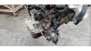 Używane Skrzynia biegów Opel Zafira (M75) 2.2 16V Direct Ecotec Cena € 453,75 Z VAT oferowane przez Boekholt autodemontage B.V