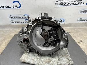 Używane Skrzynia biegów Opel Zafira (M75) 2.2 16V Direct Ecotec Cena € 363,00 Z VAT oferowane przez Boekholt autodemontage B.V