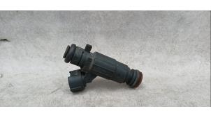 Używane Wtryskiwacz (wtrysk benzyny) Audi A6 (C6) 4.2 V8 40V Quattro Cena € 25,00 Procedura marży oferowane przez Boekholt autodemontage B.V