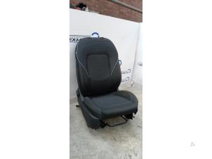 Begagnade Säte, höger Ford Fiesta 7 1.0 EcoBoost 12V 100 Pris € 216,59 Inklusive moms erbjuds av Boekholt autodemontage B.V