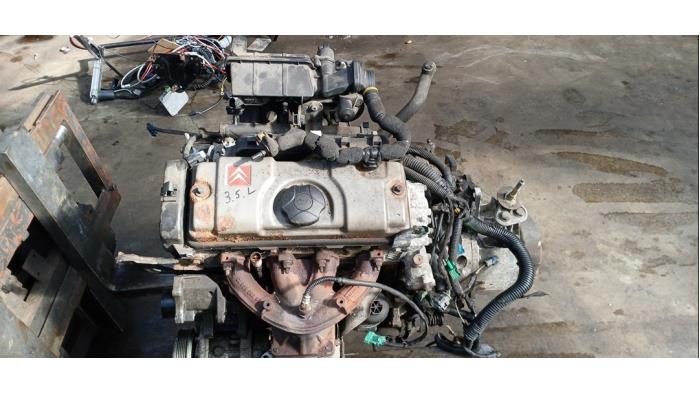 Motor van een Citroën Xsara Picasso (CH) 1.6 2004