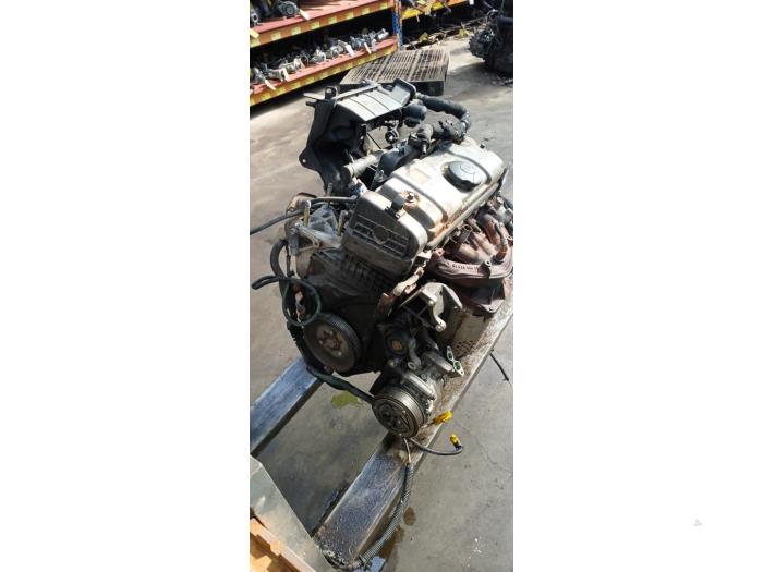 Motor van een Citroën Xsara Picasso (CH) 1.6 2004