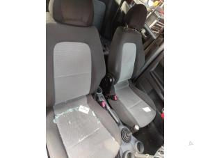 Begagnade Säte, höger Mitsubishi Colt (Z2/Z3) 1.3 16V Pris € 99,00 Marginaltabell erbjuds av Boekholt autodemontage B.V