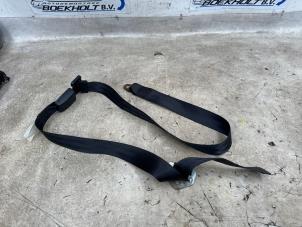 Begagnade Bakre säkerhetsbälte, vänster Fiat Ducato (230/231/232) 1.9 TD 10 Pris € 45,00 Marginaltabell erbjuds av Boekholt autodemontage B.V