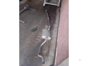 Gebruikte Uitlaat Middendemper Citroen C3 (FC/FL/FT) 1.1 Prijs € 60,00 Margeregeling aangeboden door Boekholt autodemontage B.V