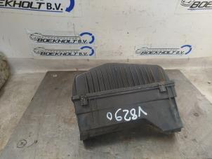 Używane Obudowa filtra powietrza Citroen C3 (FC/FL/FT) 1.1 Cena € 35,00 Procedura marży oferowane przez Boekholt autodemontage B.V