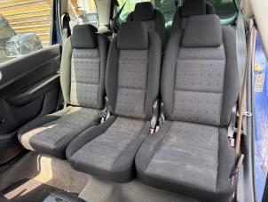 Begagnade Bakre bältesspänne, mitten Peugeot 307 SW (3H) 1.6 16V Pris € 21,00 Marginaltabell erbjuds av Boekholt autodemontage B.V