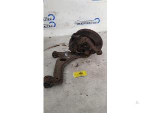 Gebrauchte Querlenker rechts vorne Opel Astra H SW (L35) 1.6 16V Twinport Preis € 20,00 Margenregelung angeboten von Boekholt autodemontage B.V