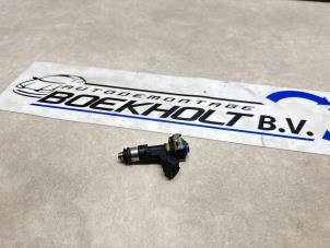 Gebruikte Injector (benzine injectie) Mitsubishi Colt (Z2/Z3) 1.3 16V Prijs € 25,00 Margeregeling aangeboden door Boekholt autodemontage B.V