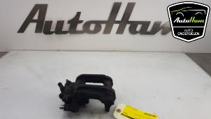 Używane Zacisk hamulcowy prawy przód BMW 3 serie Touring (F31) 320d 2.0 16V EfficientDynamicsEdition Cena € 35,00 Procedura marży oferowane przez AutoHam