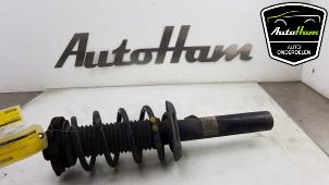 Używane Amortyzator wstrzasów prawy przód Skoda Superb Combi (3TAC/TAF) 1.6 TDI Cena € 30,00 Procedura marży oferowane przez AutoHam