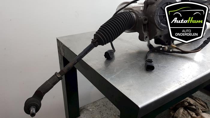 Servostyrningsbox från en Skoda Superb Combi (3TAC/TAF) 1.6 TDI 2011