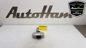 Używane Regulator napiecia Ford Focus 3 Wagon 1.6 TDCi ECOnetic Cena € 15,00 Procedura marży oferowane przez AutoHam