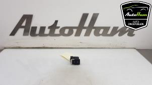 Usagé Brytare, parkeringsbroms Seat Leon (5FB) 1.4 TSI ACT 16V Prix € 15,00 Règlement à la marge proposé par AutoHam