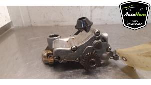 Begagnade Oljepump Volkswagen Scirocco (137/13AD) 2.0 TSI 16V Pris € 75,00 Marginaltabell erbjuds av AutoHam