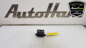 Gebruikte Computer bochtverlichting Volkswagen Passat Variant (3G5) 1.6 TDI 16V Prijs € 15,00 Margeregeling aangeboden door AutoHam