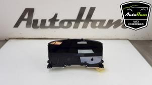 Używane Tablica rozdzielcza Toyota Corolla Touring Sport (E21/EH1) 2.0 16V Hybrid Cena na żądanie oferowane przez AutoHam