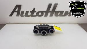 Używane Panel sterowania nagrzewnicy Hyundai i10 (F5) 1.2i 16V Cena € 35,00 Procedura marży oferowane przez AutoHam