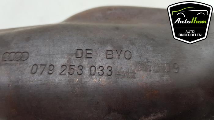 Uitlaatspruitstuk van een Audi Q7 (4LB) 4.2 FSI V8 32V 2008