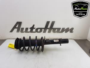 Używane Amortyzator wstrzasów lewy przód Ford Transit Connect (PJ2) 1.5 TDCi Cena € 40,00 Procedura marży oferowane przez AutoHam