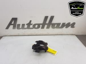 Gebruikte Remklauw (Tang) links-achter Mercedes C Estate (S204) 2.2 C-200 CDI 16V BlueEFFICIENCY Prijs € 50,00 Margeregeling aangeboden door AutoHam