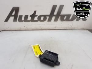 Gebruikte Module Centrale Deurvergrendeling Mercedes C Estate (S204) 2.2 C-200 CDI 16V BlueEFFICIENCY Prijs € 30,00 Margeregeling aangeboden door AutoHam