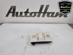 Gebruikte Binnenverlichting voor Volkswagen Passat (3G2) 1.6 TDI 16V Prijs € 35,00 Margeregeling aangeboden door AutoHam