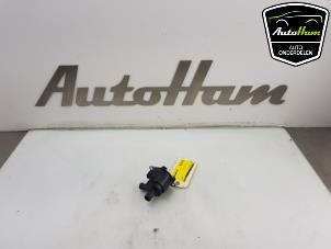 Gebruikte Watercirculatiepomp Volvo V40 (MV) 2.0 D2 16V Prijs € 30,00 Margeregeling aangeboden door AutoHam