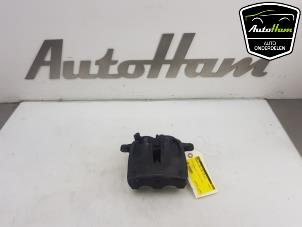 Używane Zacisk hamulcowy lewy przód Landrover Range Rover Sport (LS) 2.7 TDV6 24V Cena € 50,00 Procedura marży oferowane przez AutoHam