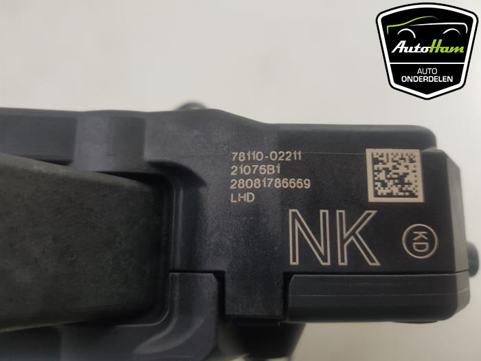 Gaspedaal van een Toyota Corolla Touring Sport (E21/EH1) 1.8 16V Hybrid 2021