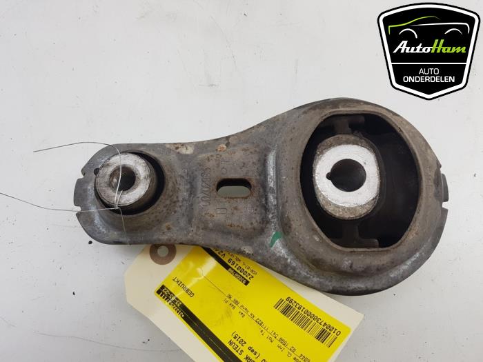 Fäste, växellåda från en Opel Vivaro 1.6 CDTI BiTurbo 140 2015