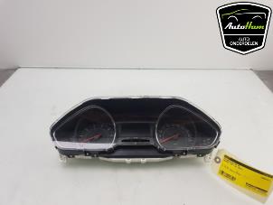 Begagnade Instrumentpanel Peugeot 208 I (CA/CC/CK/CL) 1.2 Vti 12V PureTech 82 Pris € 70,00 Marginaltabell erbjuds av AutoHam