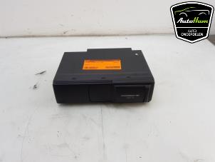 Gebruikte CD Wisselaar Porsche Cayenne (9PA) 4.5 V8 32V Turbo Prijs € 95,00 Margeregeling aangeboden door AutoHam