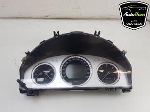 Gebruikte Instrumentenpaneel Mercedes C Estate (S204) 2.2 C-220 CDI 16V Prijs € 150,00 Margeregeling aangeboden door AutoHam