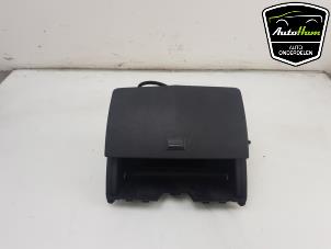 Używane Wyswietlacz jednostki multimedialnej Mercedes C Estate (S204) 2.2 C-220 CDI 16V Cena € 75,00 Procedura marży oferowane przez AutoHam