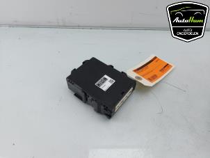 Begagnade Dator, automatisk växellåda Toyota Auris (E18) 1.8 16V Hybrid Pris € 100,00 Marginaltabell erbjuds av AutoHam