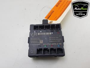 Gebruikte Centrale Deurvergrendelings Module Mercedes E (W212) E-220 CDI 16V BlueEfficiency,BlueTEC Prijs € 50,00 Margeregeling aangeboden door AutoHam